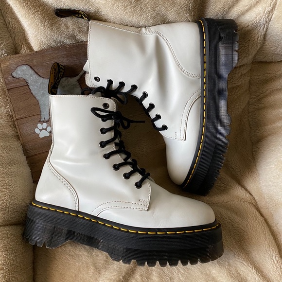 SOLD D 🛑🛑🛑Dr Martens Jadon Leather Boots🤍🤍 - Picture 4 of 8